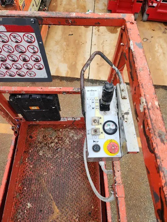 2018 Skyjack SJIII3219 Scissor Lift