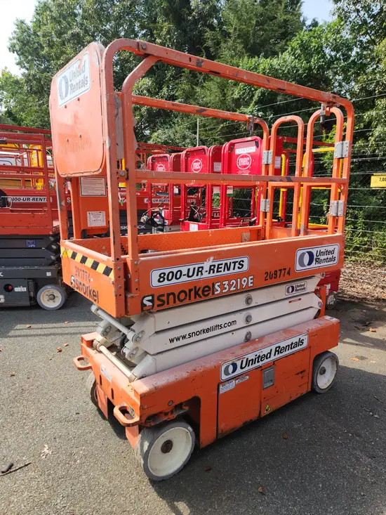 2018 Snorkel S3219E Scissor Lift