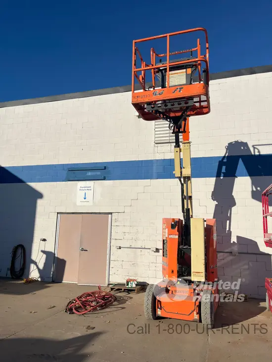 2015 JLG E300AJP Articulating Boom Lift