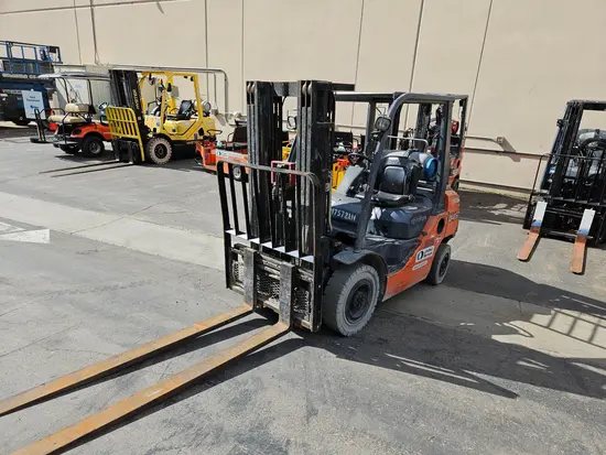 2018 Toyota 8FGU25 Warehouse Forklift