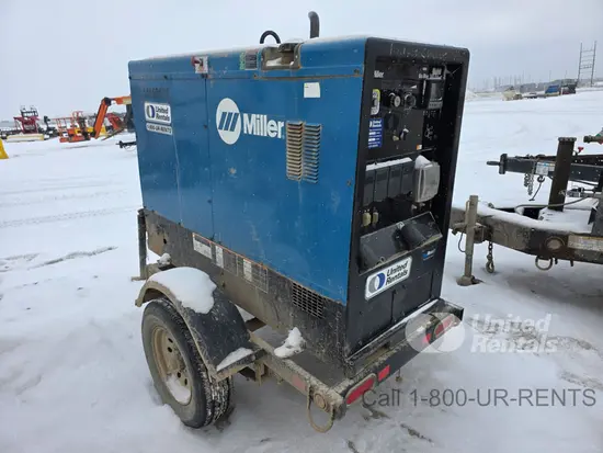 2021 Miller Welders Big Blue 500 Welder