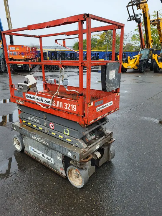 2017 Skyjack SJIII3219 Scissor Lift