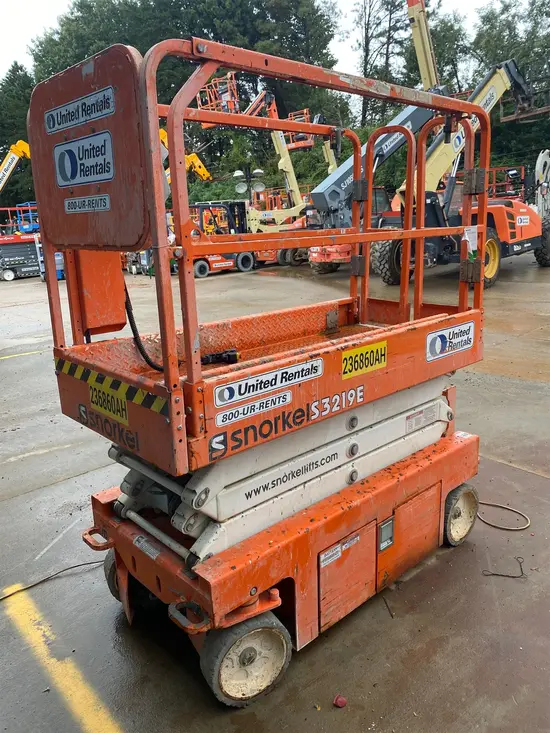 2019 Snorkel S3219E Scissor Lift