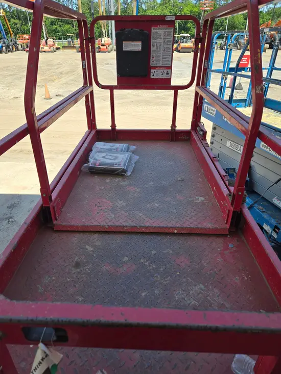 2018 MEC 4046SE Scissor Lift
