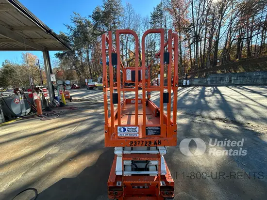 2019 Snorkel S3226E Scissor Lift