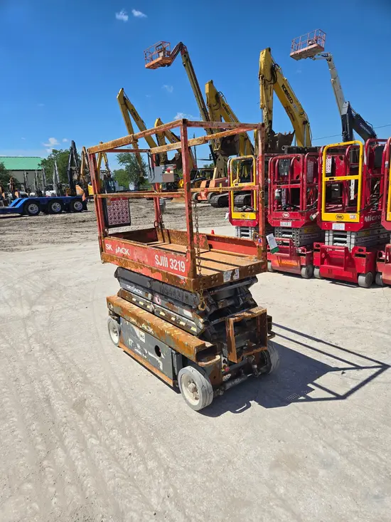 2016 Skyjack SJIII3219 Scissor Lift