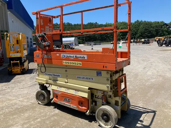 2019 JLG 2632ES Scissor Lift