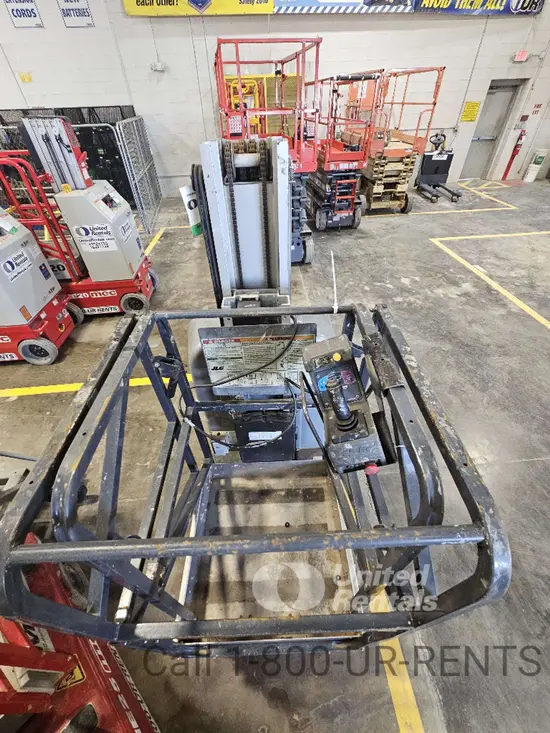 2017 JLG 20MVL Self-Propelled One-Person Lift