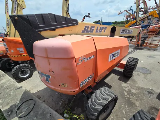 2017 JLG 660SJ Boom Lift