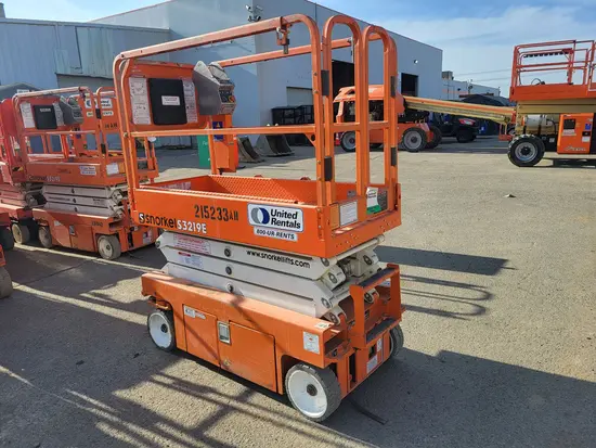 2018 Snorkel S3219E Scissor Lift