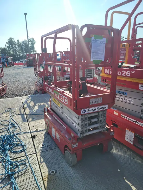2019 MEC 1330SE Scissor Lift