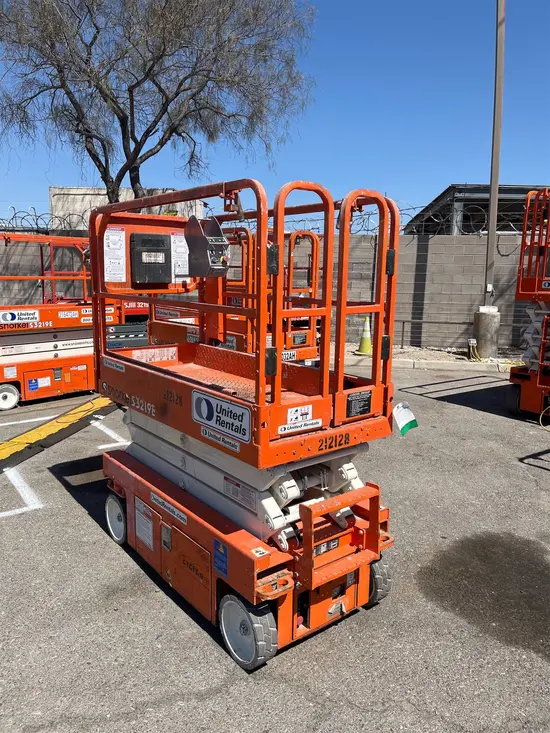 2018 Snorkel S3219E Scissor Lift