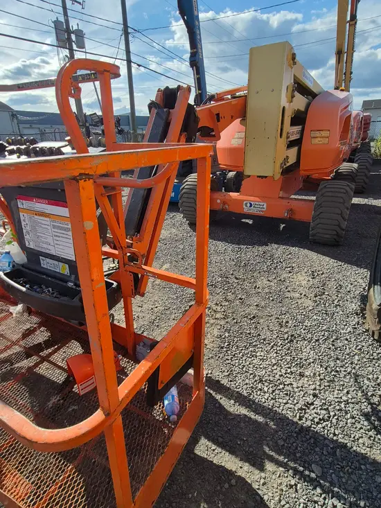 2017 JLG 450AJ Articulating Boom Lift