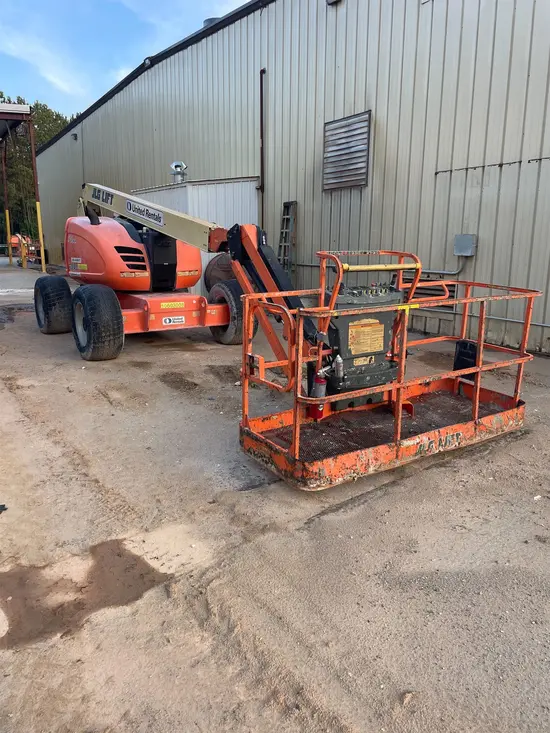 2017 JLG 600AJ Articulating Boom Lift