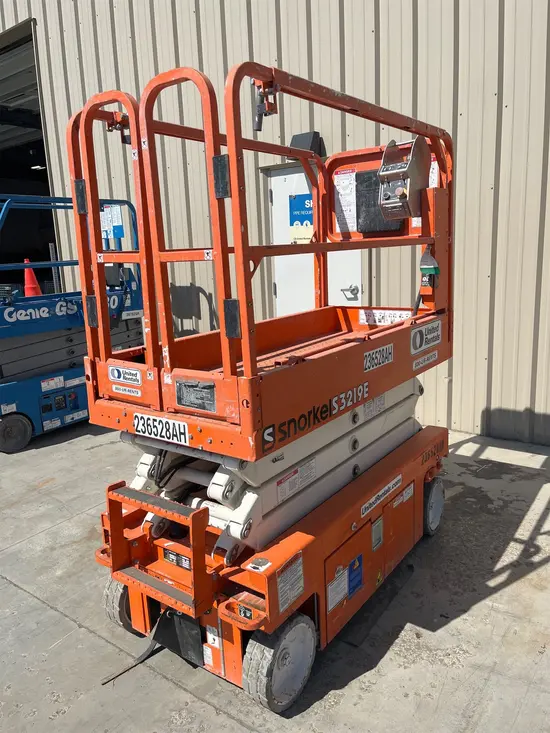 2019 Snorkel S3219E Scissor Lift