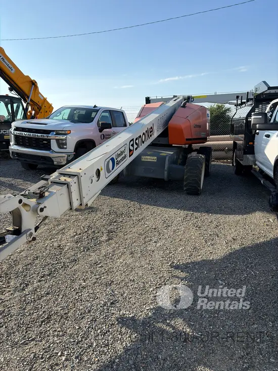2019 Snorkel 660SJ Boom Lift