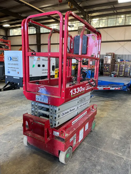 2019 MEC 1330SE Scissor Lift