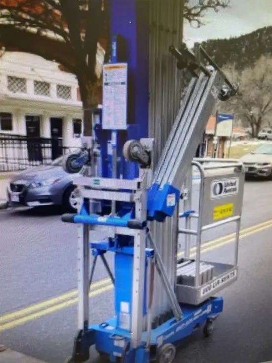 2018 Genie AWP-40SDC Pusharound Lift