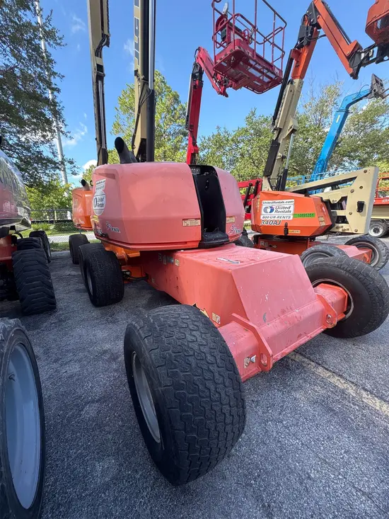 2017 JLG 400S Boom Lift