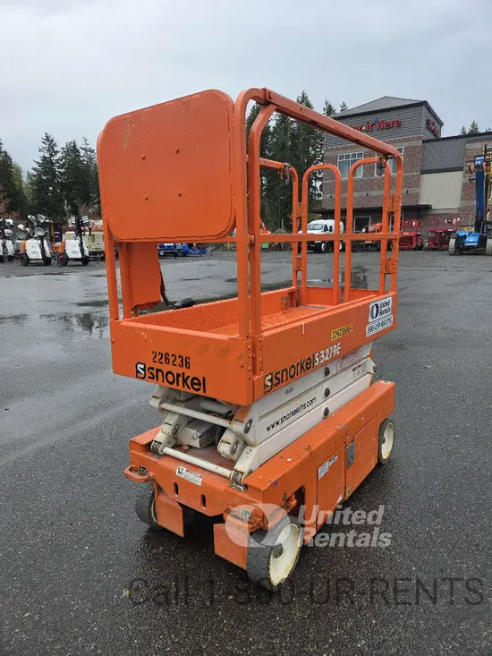 2019 Snorkel S3219E Scissor Lift