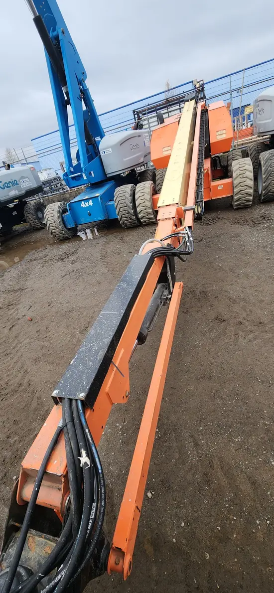 2017 JLG 660SJ Boom Lift