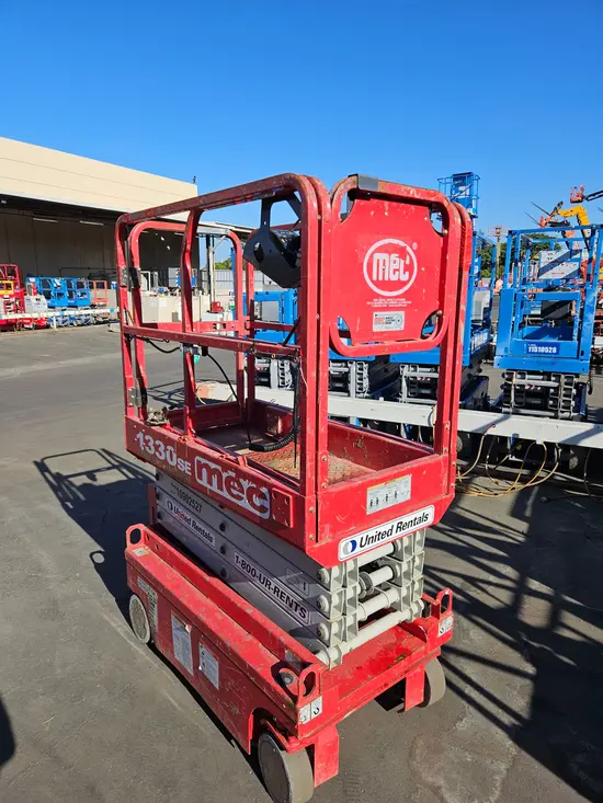 2019 MEC 1330SE Scissor Lift