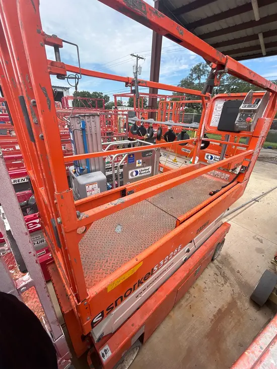 2019 Snorkel S3226E Scissor Lift