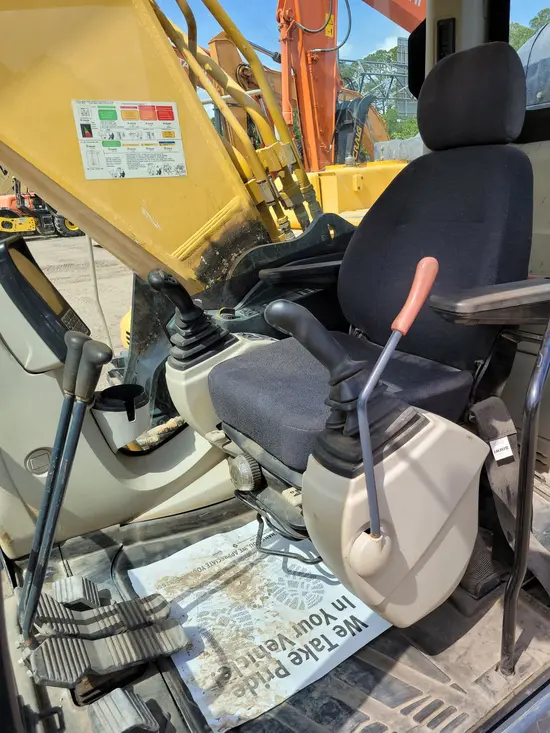 2018 Kobelco SK300LC-10 Excavator