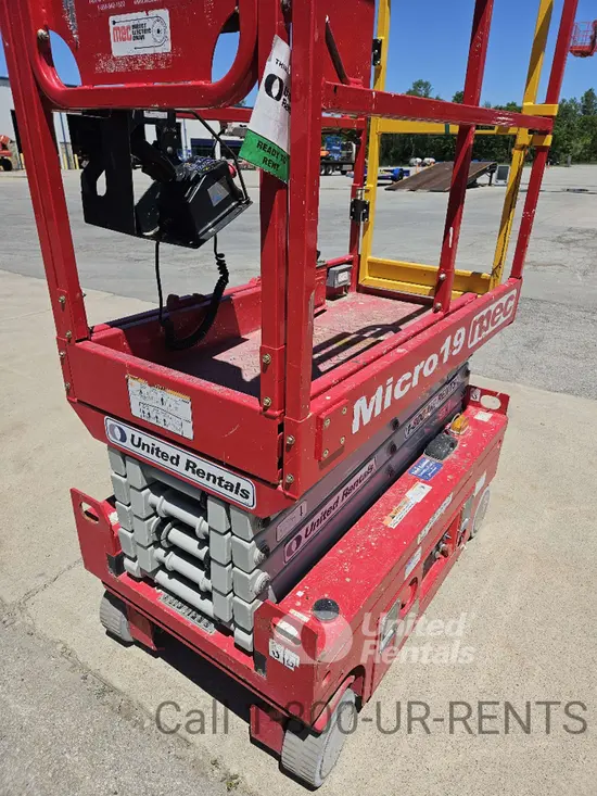 2022 MEC MICRO 19 Scissor Lift