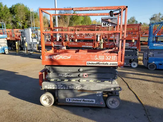 2016 Skyjack SJIII3219 Scissor Lift