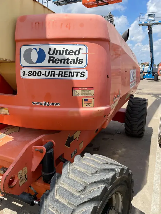 2013 JLG 800AJ Articulating Boom Lift