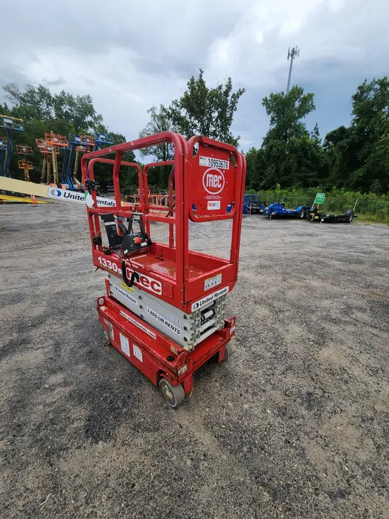 2019 MEC 1330SE Scissor Lift