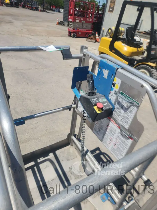 2017 Genie GR-20 Self-Propelled One-Person Lift
