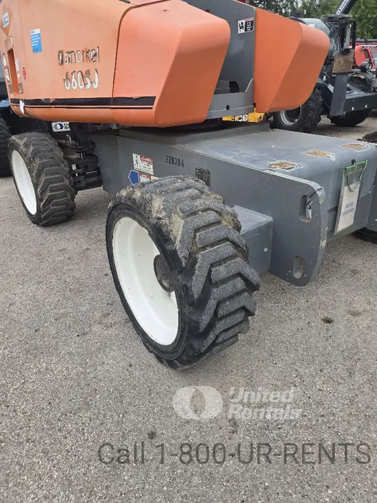2019 Snorkel 660SJ Boom Lift