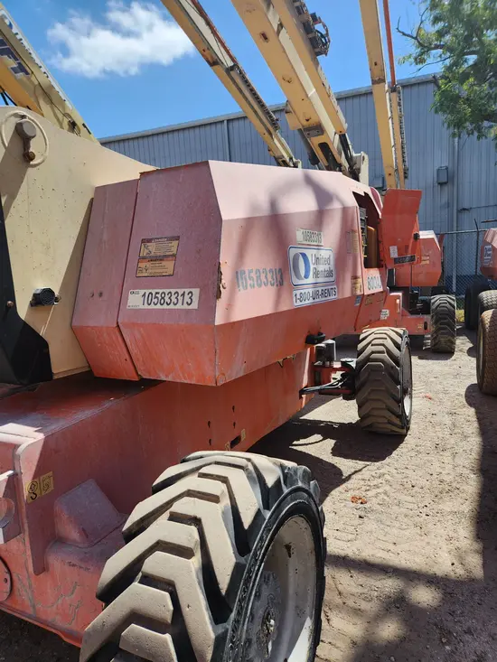 2017 JLG 800AJ Articulating Boom Lift