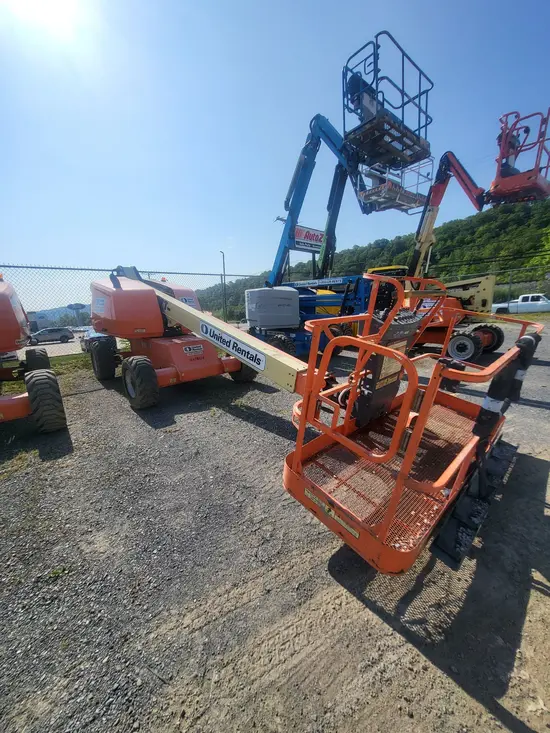 2016 JLG 400S Boom Lift