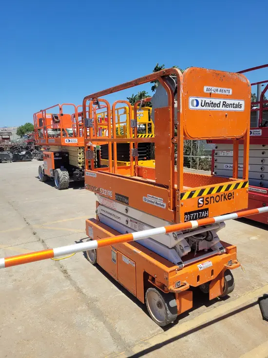 2018 Snorkel S3219E Scissor Lift