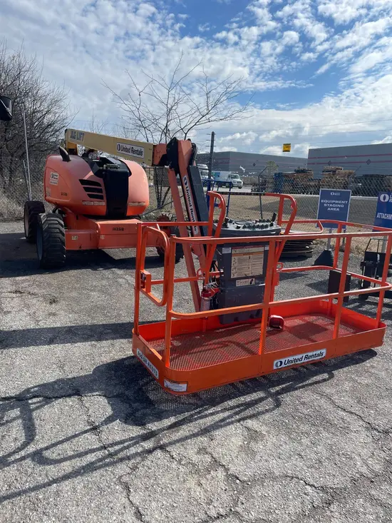 2017 JLG 600AJ Articulating Boom Lift