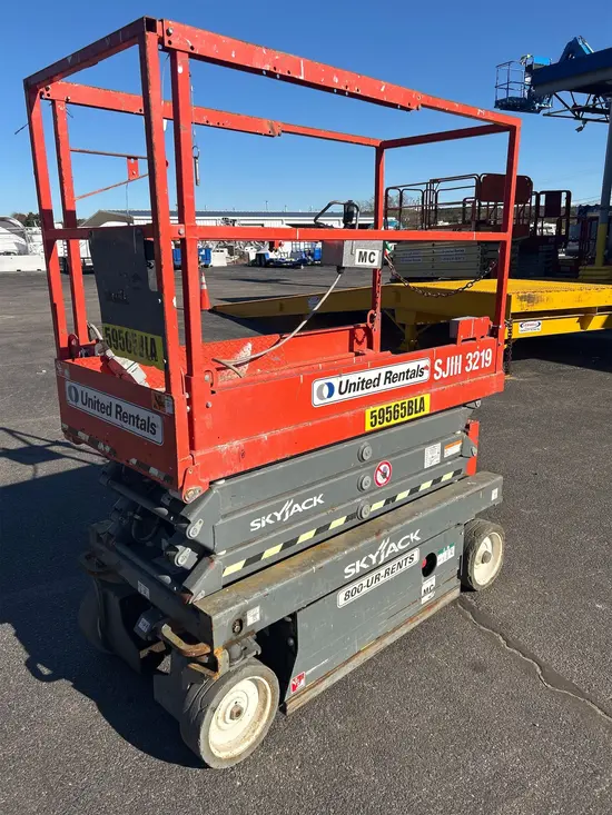 2018 Skyjack SJIII3219 Scissor Lift