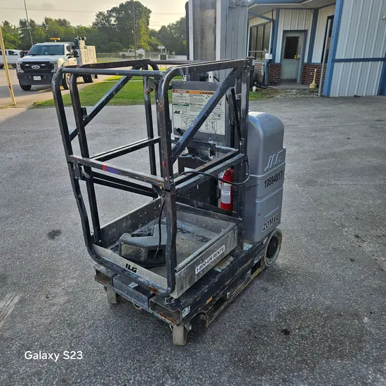 2017 JLG 20MVL Self-Propelled One-Person Lift