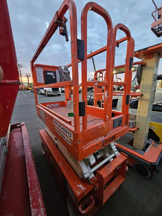 2019 Snorkel S3219E Scissor Lift
