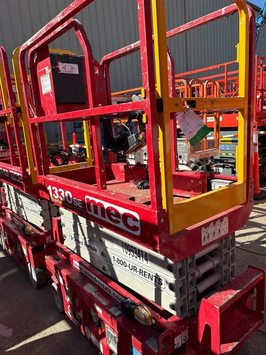 2019 MEC 1330SE Scissor Lift