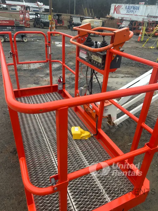 2016 Snorkel TB86J Boom Lift