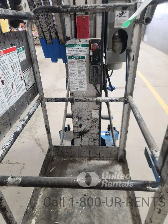 2018 Genie AWP-30SDC Pusharound Lift