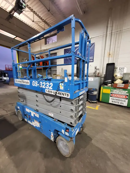 2017 Genie GS-3232 Scissor Lift