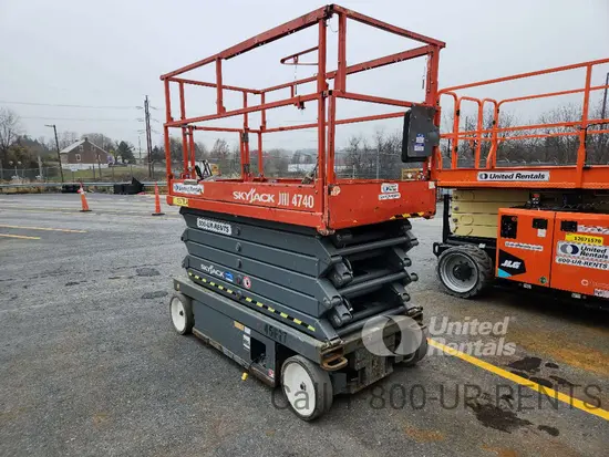 2017 Skyjack SJIII4740 Scissor Lift