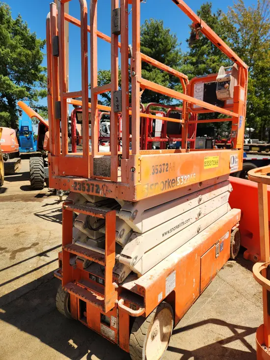 2019 Snorkel S3226E Scissor Lift