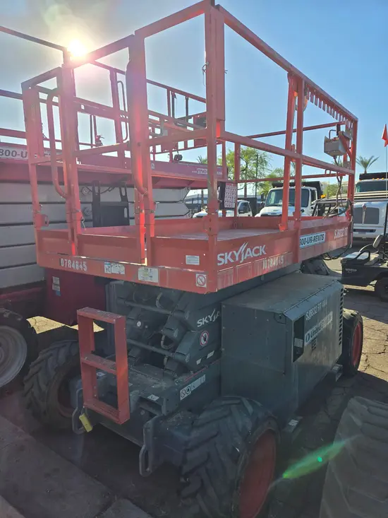 2018 Skyjack SJ6832RT Rough Terrain Scissor Lift