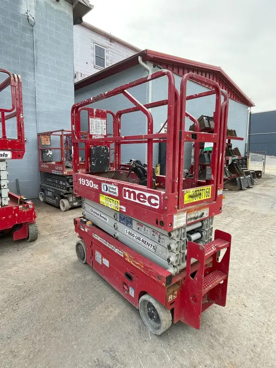 2018 MEC 1930SE Scissor Lift