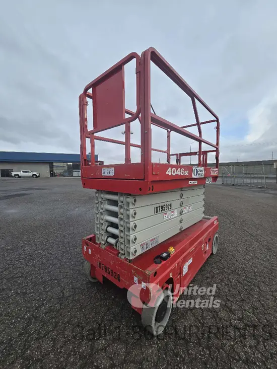 2018 MEC 4046SE Scissor Lift